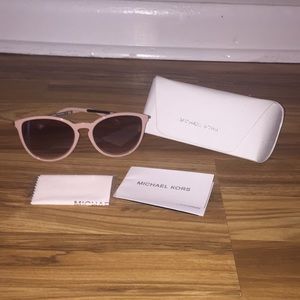 Michael Kors pale pink ladies sunglasses and case